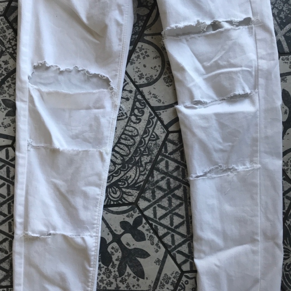 H&M | Ripped Pants | White | 8 - Picture 5 of 7